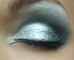 Steg för steg: Lindas nyårs-makeup