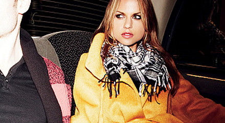 ”Min killes ex är ett freak!”