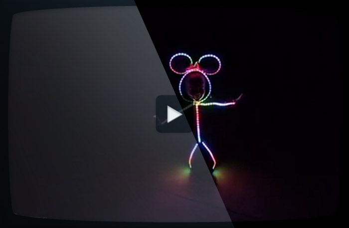 Tar den här lilltjejen hem pris för världens bästa halloween-kostym?