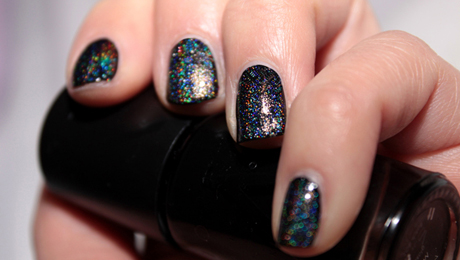 Helen testar nya ”Holo Lack”