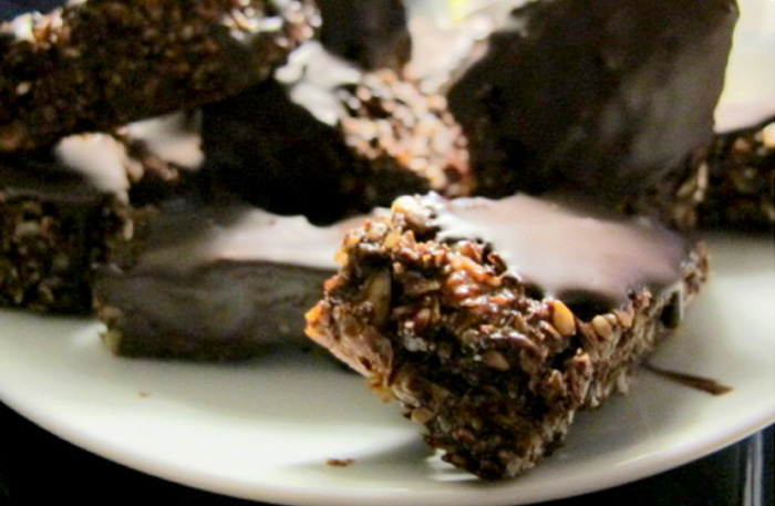 Baka egna nyttiga proteinbars med PT-Fias recept