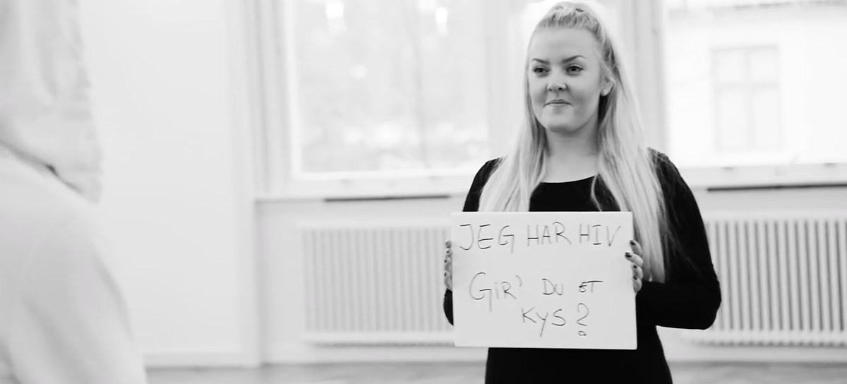 ”Jag har HIV – ger du mig en kyss?” Se 25-åriga Melissas viktiga budskap
