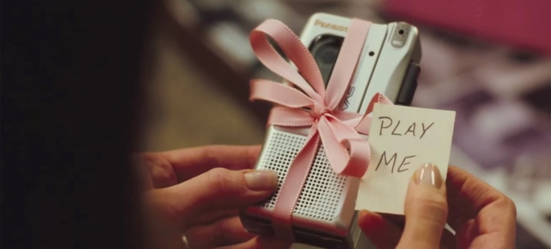 Hon får blommor av sin avlidne man varje födelsedag – här är verklighetens ”PS. I love you”