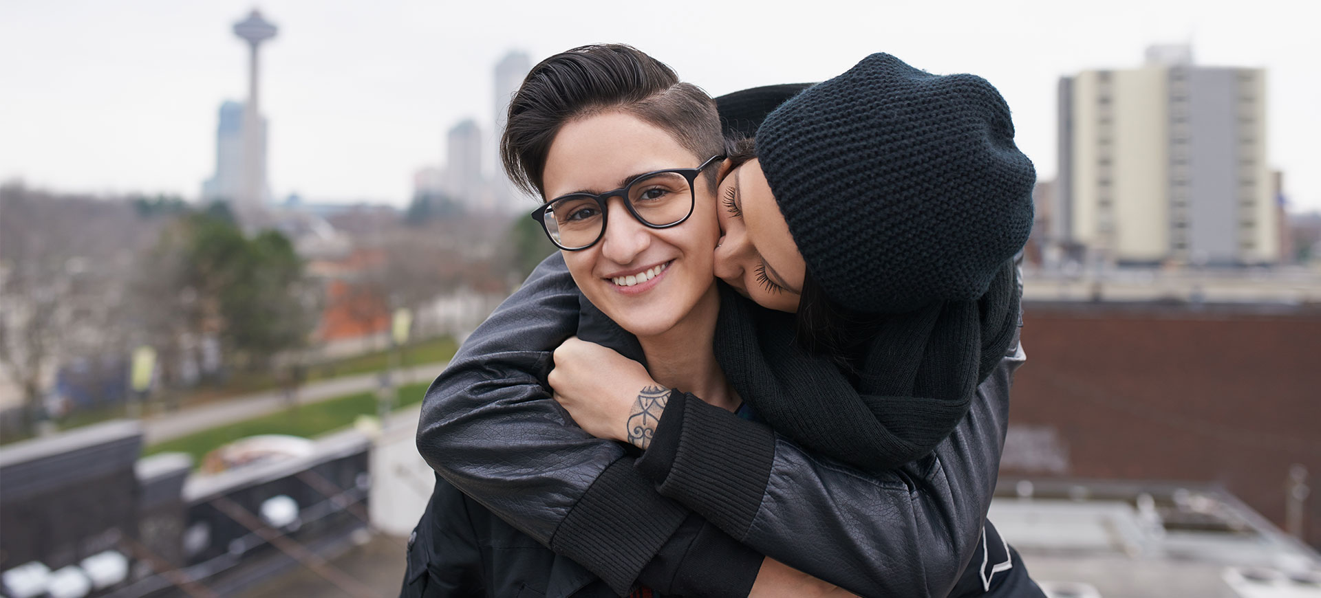 Nu kan du pussa din partner trots distansförhållande – så coolt!