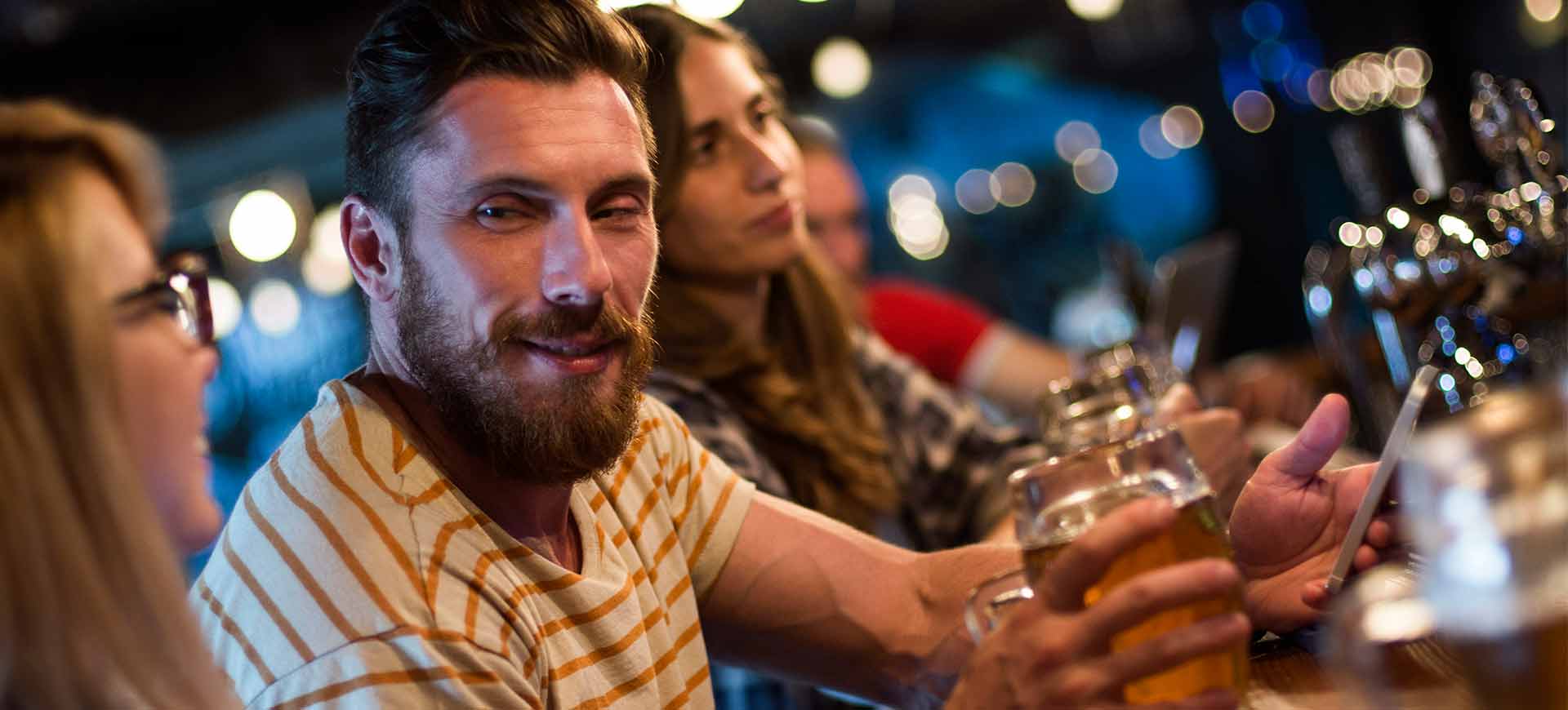 En bar där män inte får ragga på kvinnor? Nu finns det!