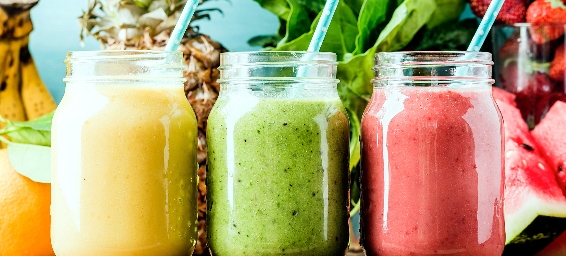 Här är super-smoothien som sägs bota mensvärk – och vi kommer sååå testa!