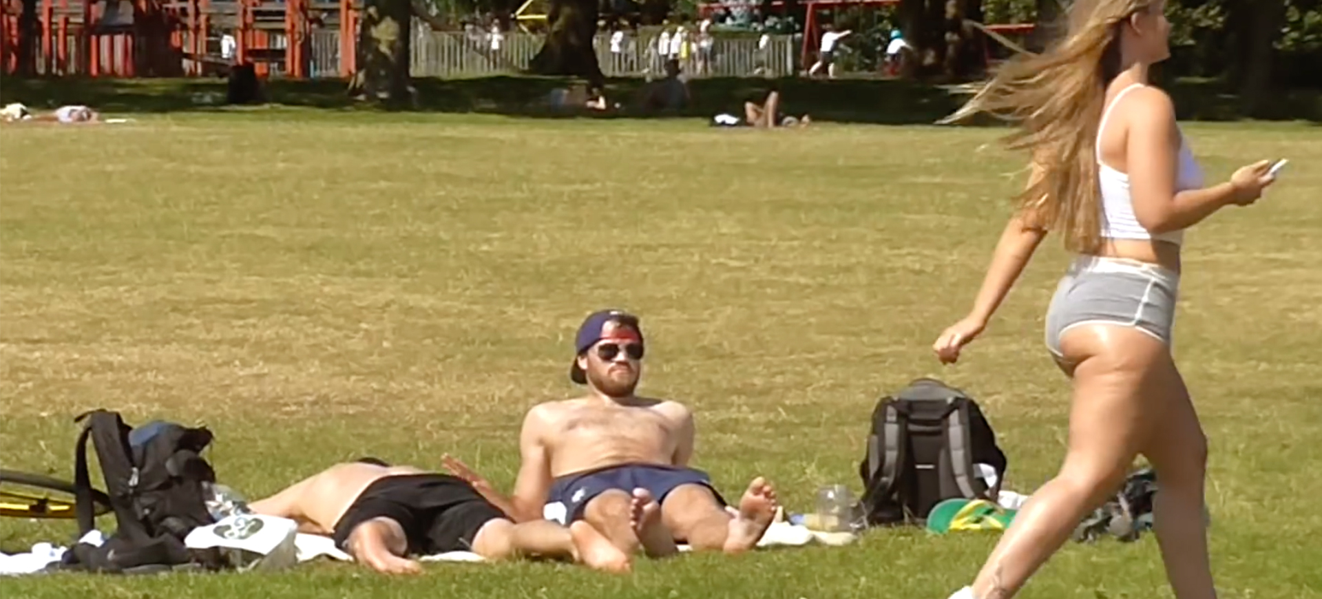 Den här videon visar verkligen hur mycket kvinnor blir objektifierade