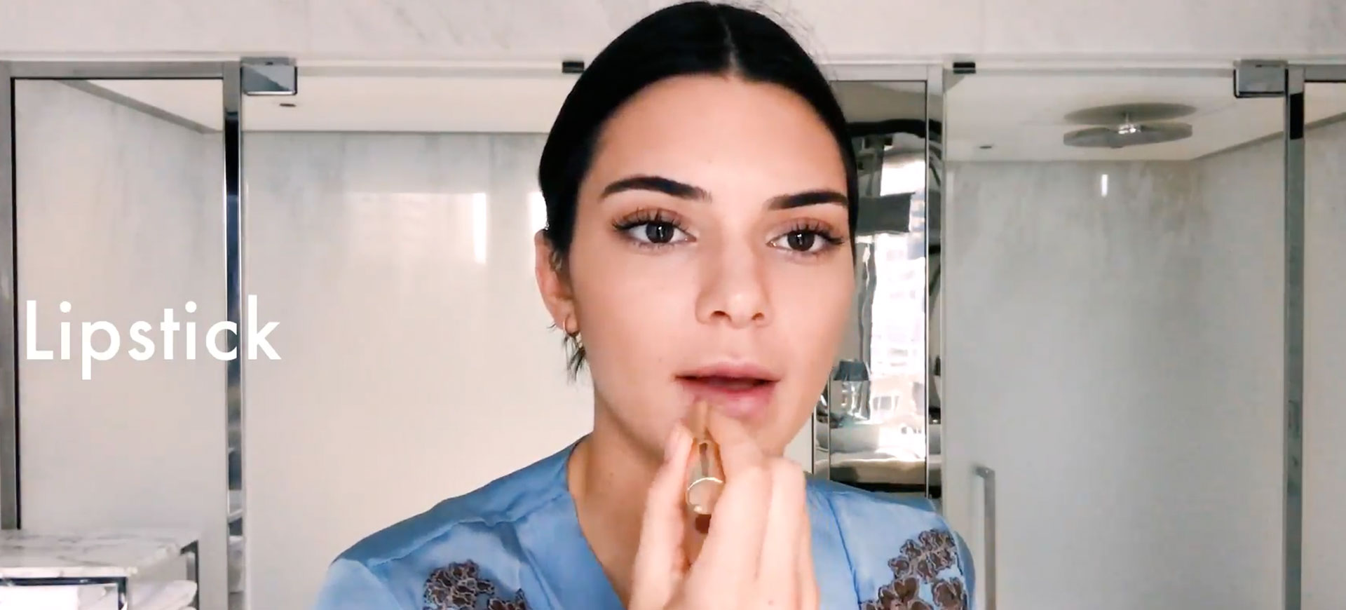 Kendall Jenner visar sin flawless makeup-rutin – och den tar bara två minuter!