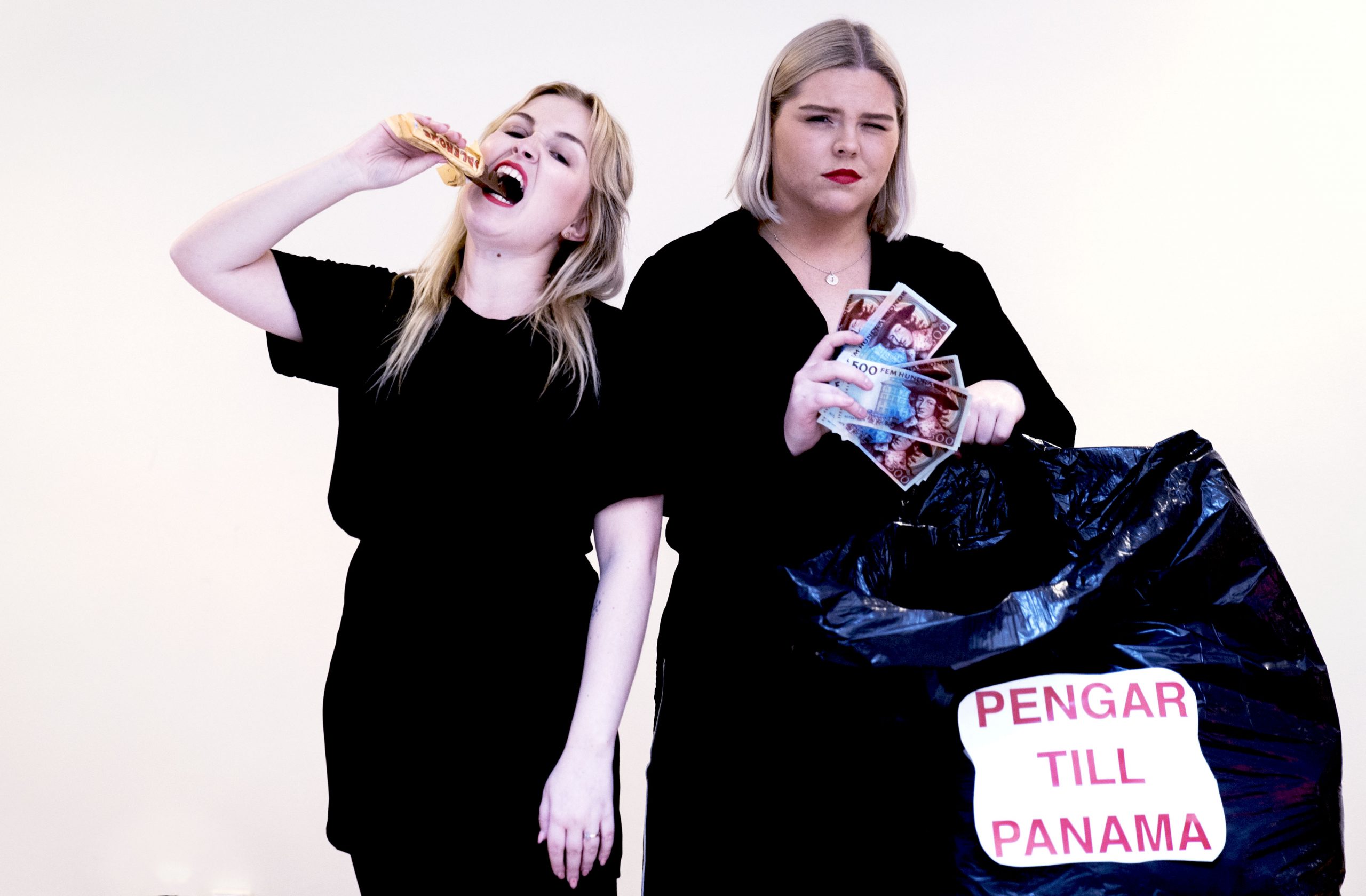 VeckoRevyn storsatsar på valet 2018 – startar politikpodd