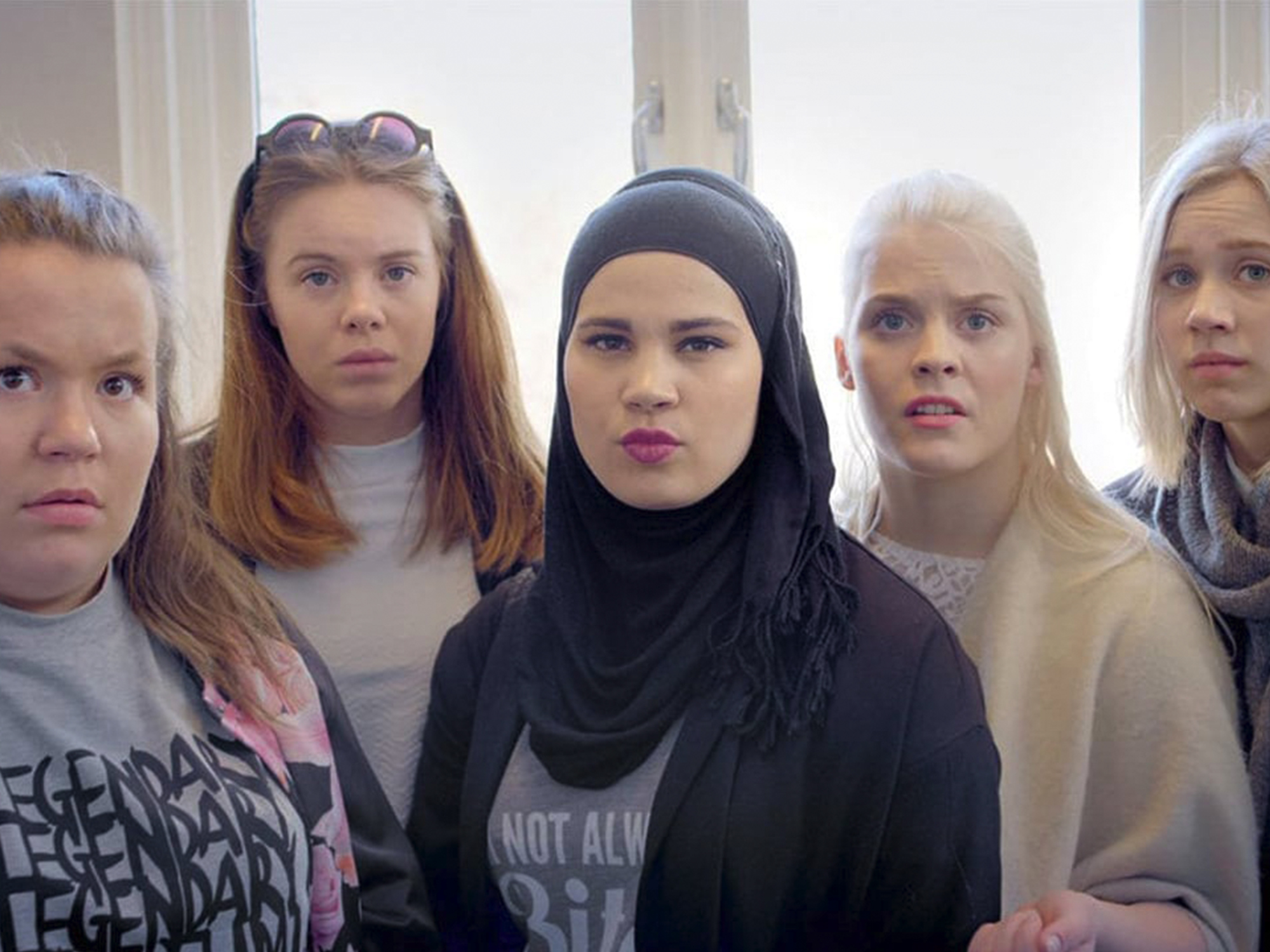 Skam-stjärnan startar podcast – vi kommer lyssna slaviskt