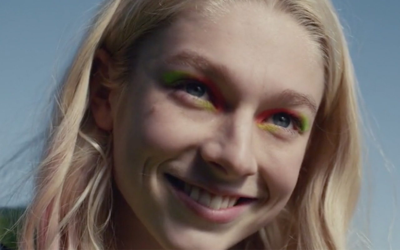 Så sminkar du dig som tjejerna i Euphoria – steg för steg