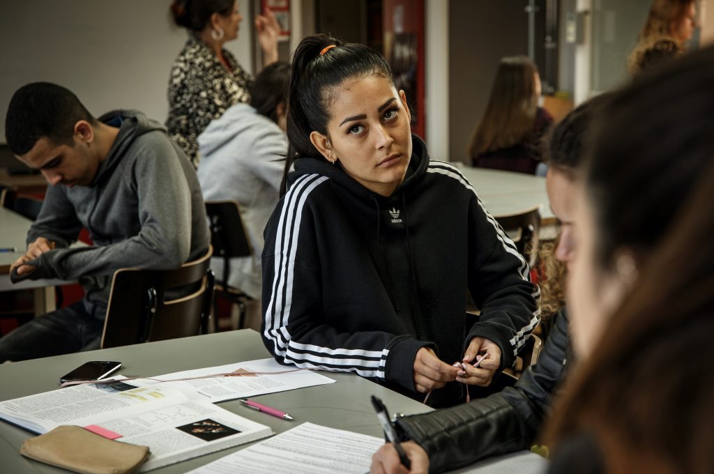 Nora Rios är nya stjärnskottet i SVT serien Kalifat. 