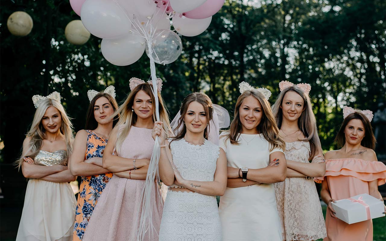 Ska din bästis gifta sig? Här ALLT du behöver veta för att fixa den ultimata möhippan