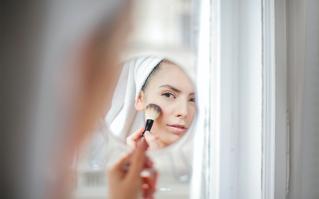 Concealer före eller efter foundation? Det här gäller!