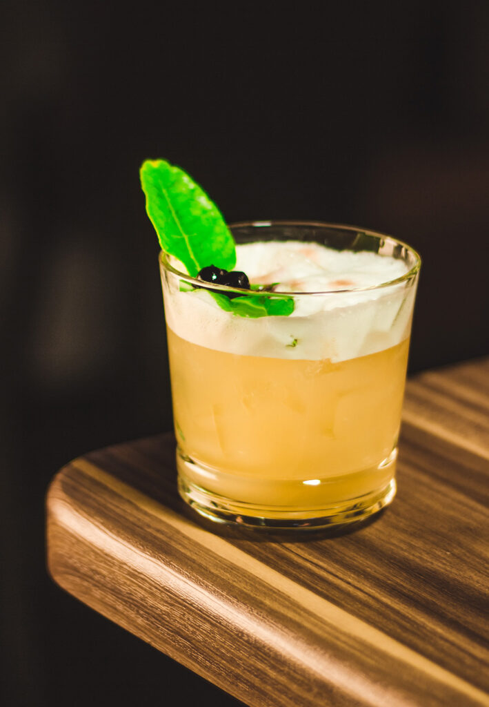 Amaretto Sour lime