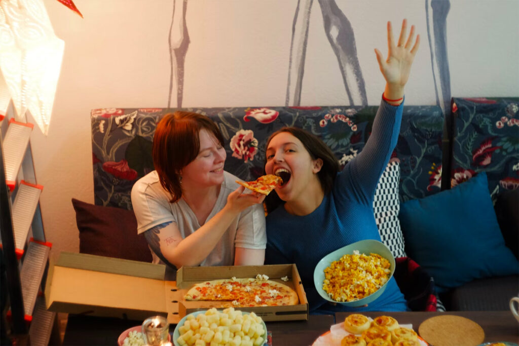 Att äta både mat som soppa och pizza är hälsosamt