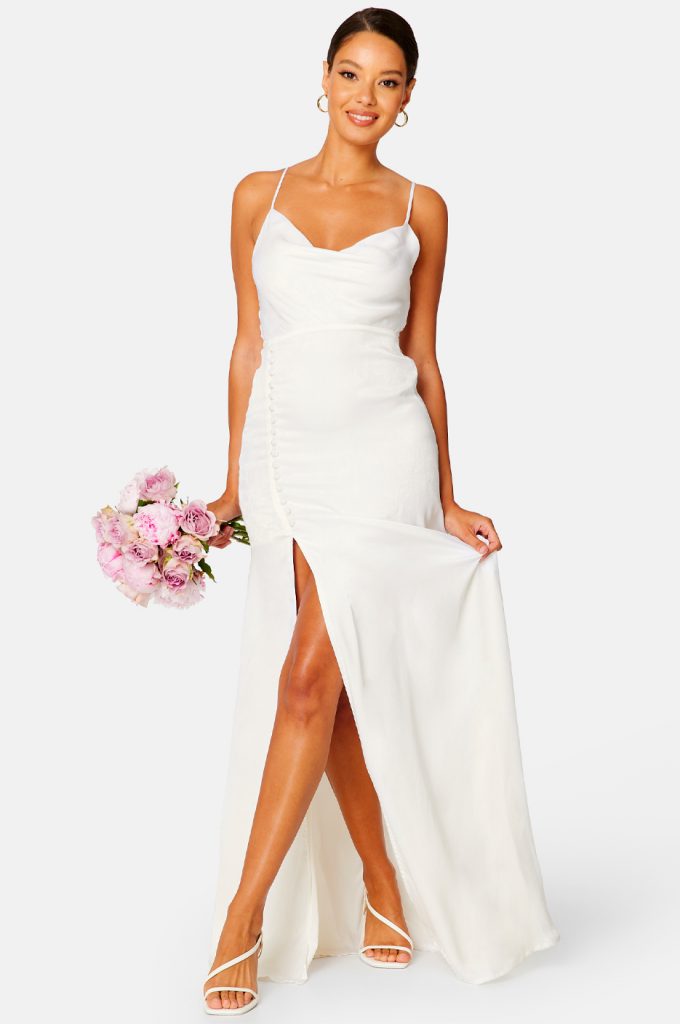 Bröllopsklänning slits