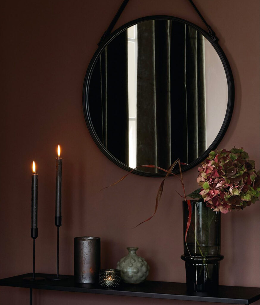 rund liten spegel hall