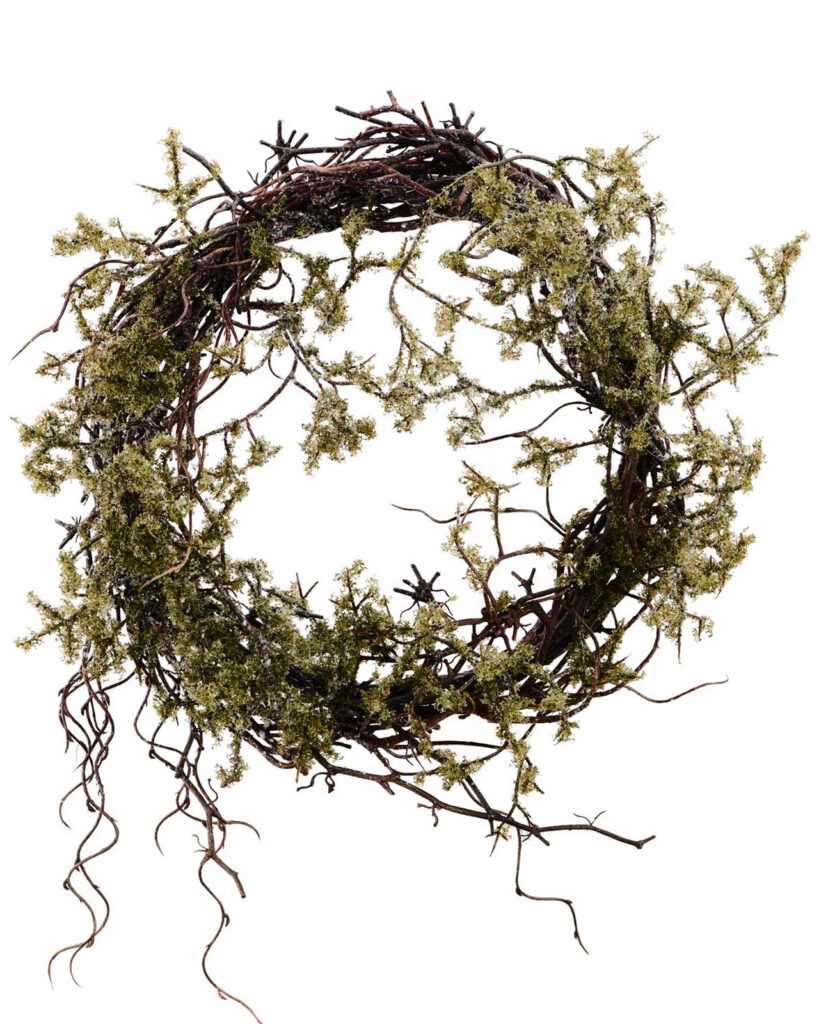 julkrans gron i fonster eller inne