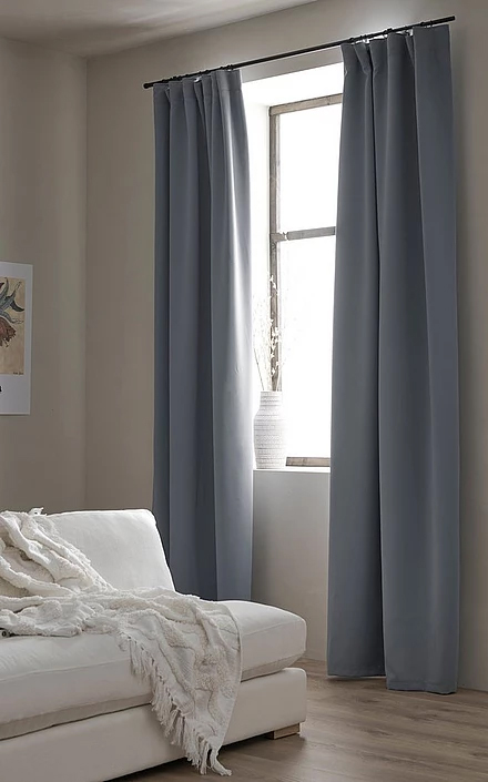 morklaggningsgardiner rullgardiner