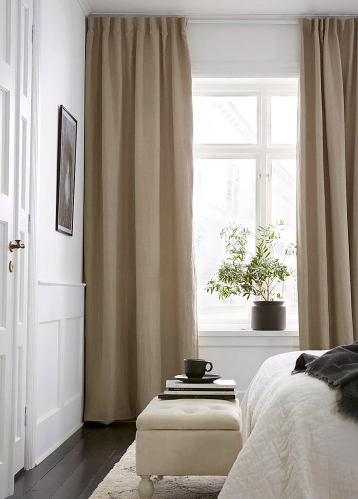 morklaggningsgardiner beige