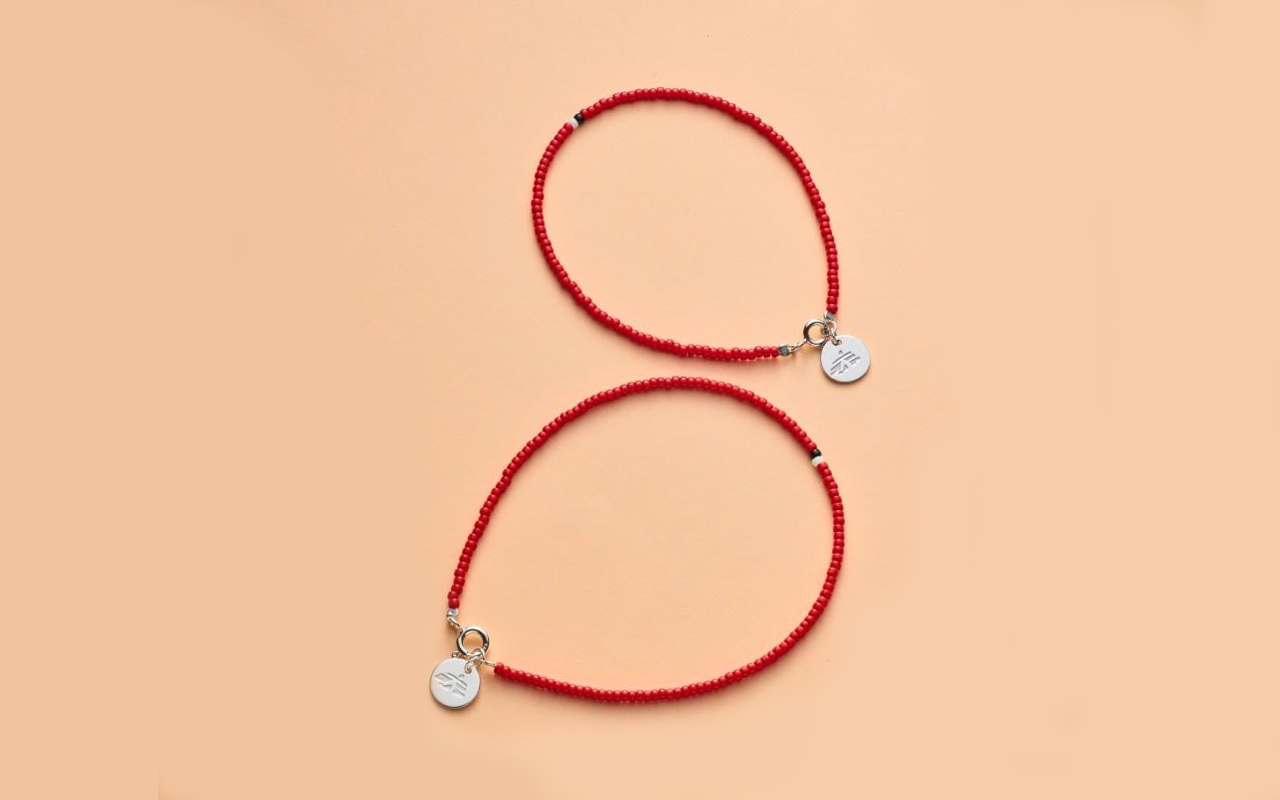 Lucka 3: Ge en gåva till Läkare Utan Gränser – och få ett armband