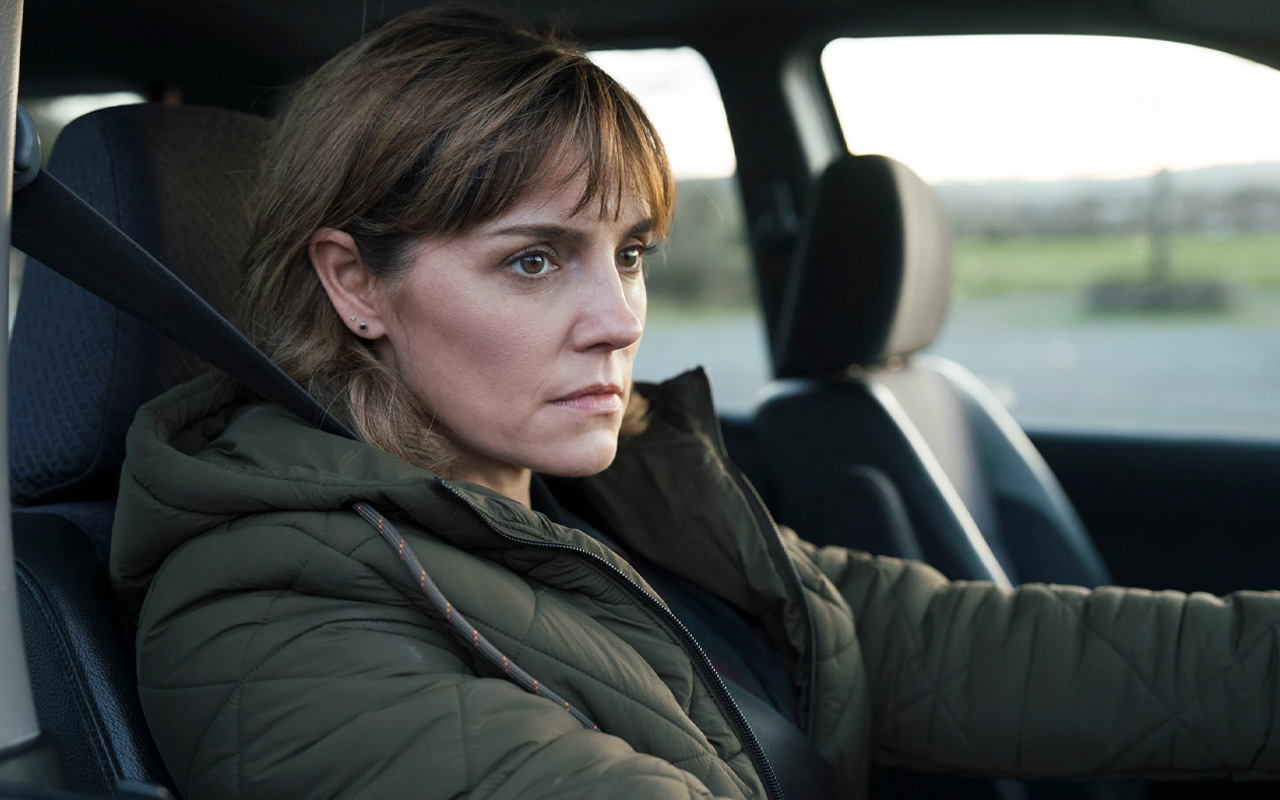 Hyllade thrillerserien kommer till TV4 – då kan du se Dead and Buried