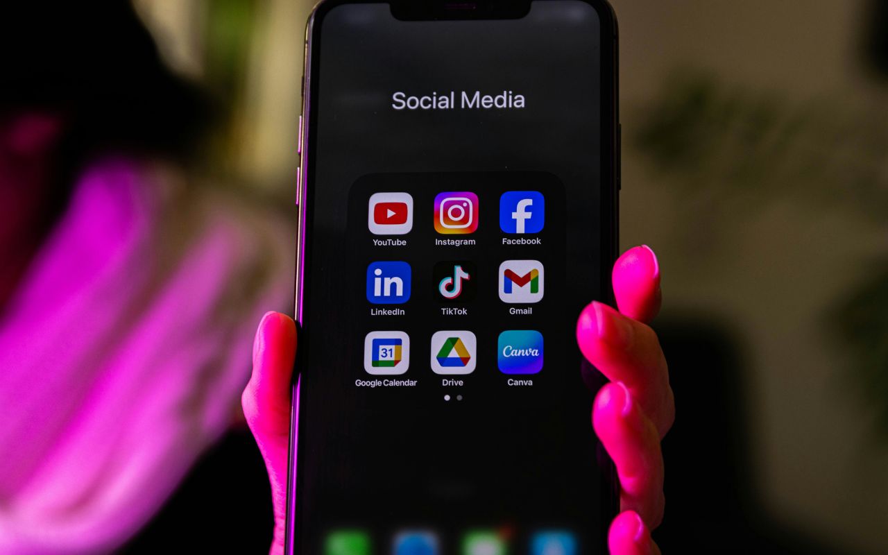 Meta tvingas ändra sociala medier