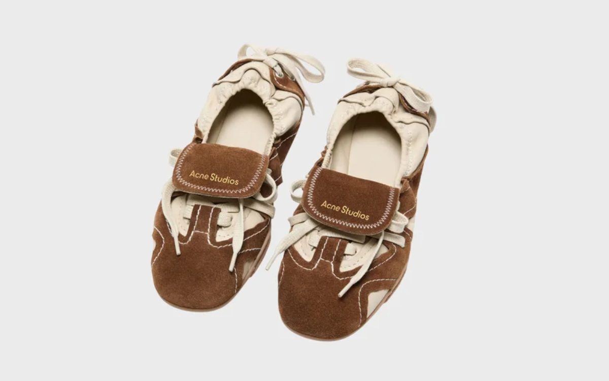 Vita och bruna sneakers från Acne Studios för dam