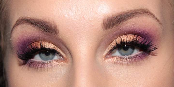 Bryn: Brynpenna no2 - Make up store.Ögonskuggor: 88 ultra shimmer palette Färger:  rad: 7 färg: 1, rad: 5 färg: 2, rad: 8 färg: 8Eyeliner:  Cake eyeliner, svart – Peggy Sage. Mascara: Sublime de chanel, svart – Chanel.Läppar: Cremesheen - MAC. 